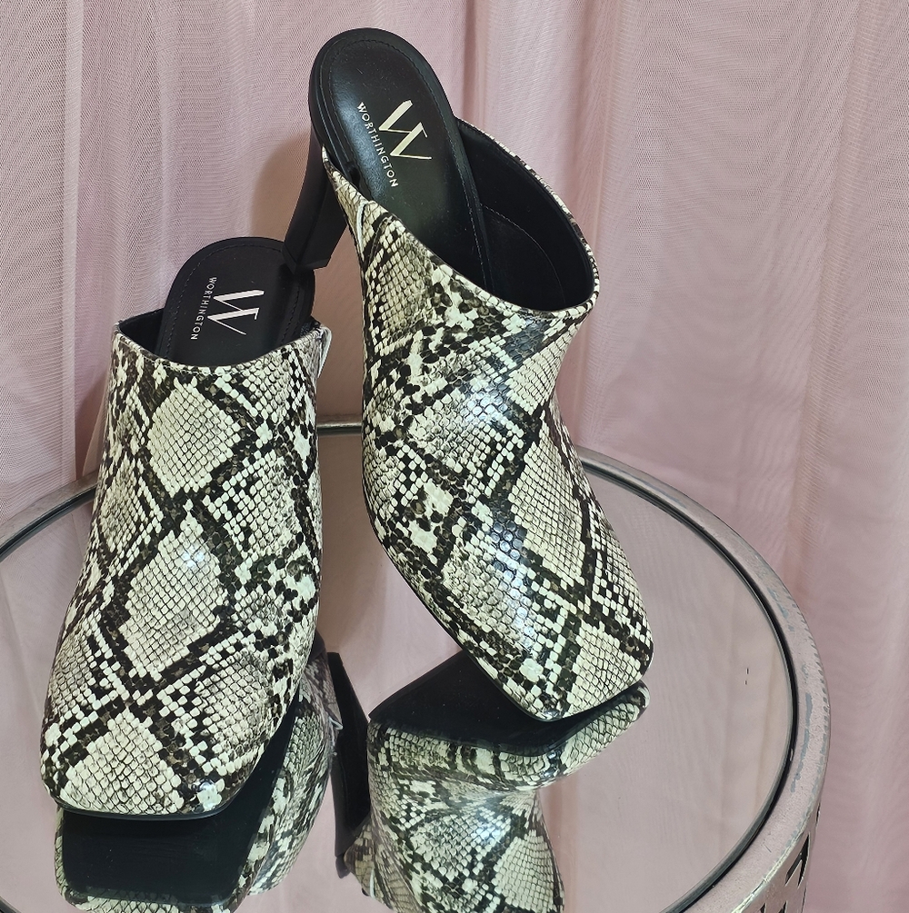 Worthington Black and Cream Snakeskin Mules